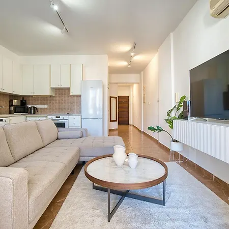 Queen Gardens 212 * Paphos