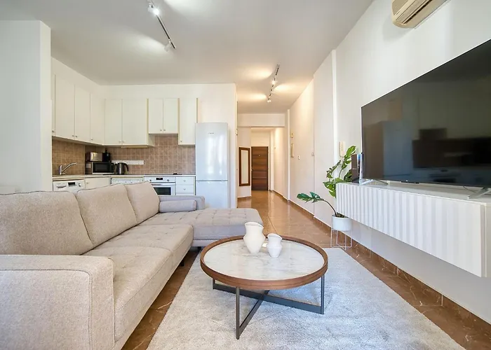 Queen Gardens 212 * Paphos